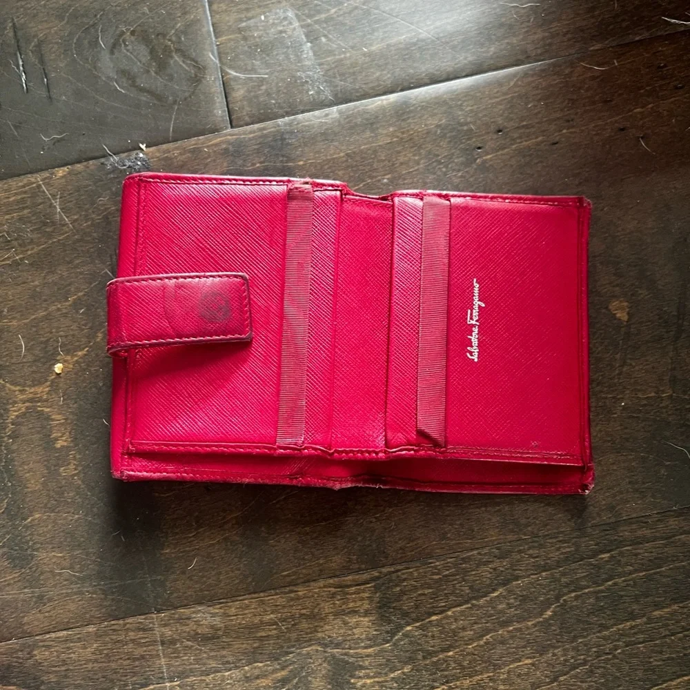 Ferragamo wallet - Picture 4 of 9